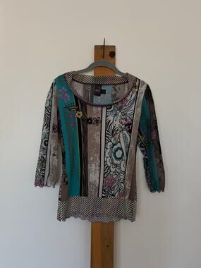 ANAC Y2K Abstract Floral Stripe Mesh Top Medium 3/4 Sleeve Lettuce Hem Korean
